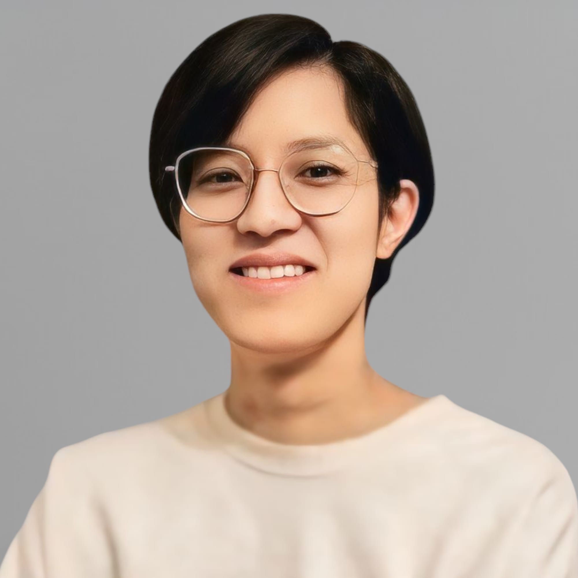 Julia Nguyen - CEO and German Language Specialist